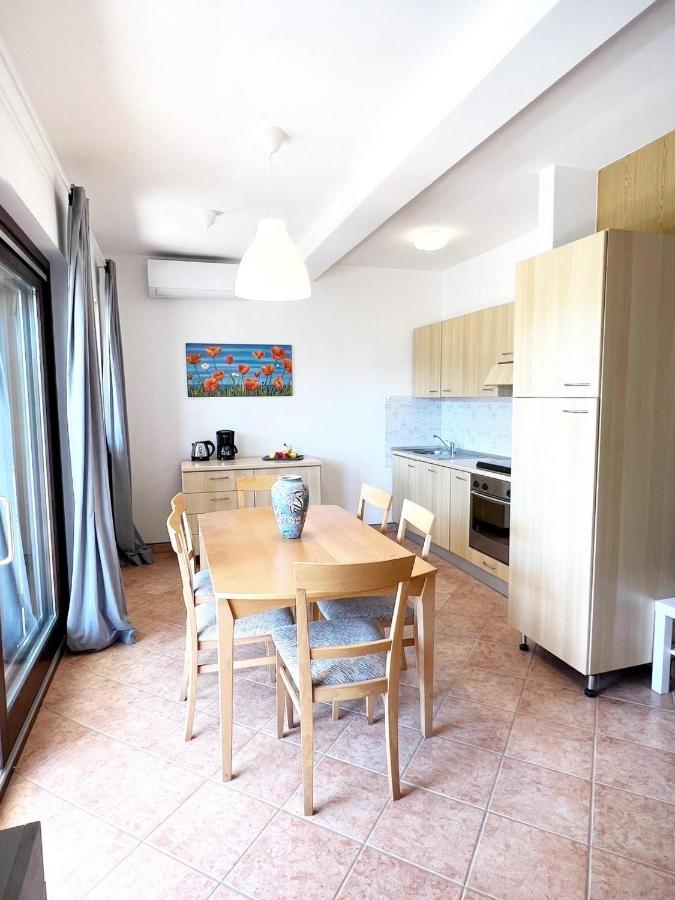 Villa Ortensie Apartments Funtana Eksteriør billede